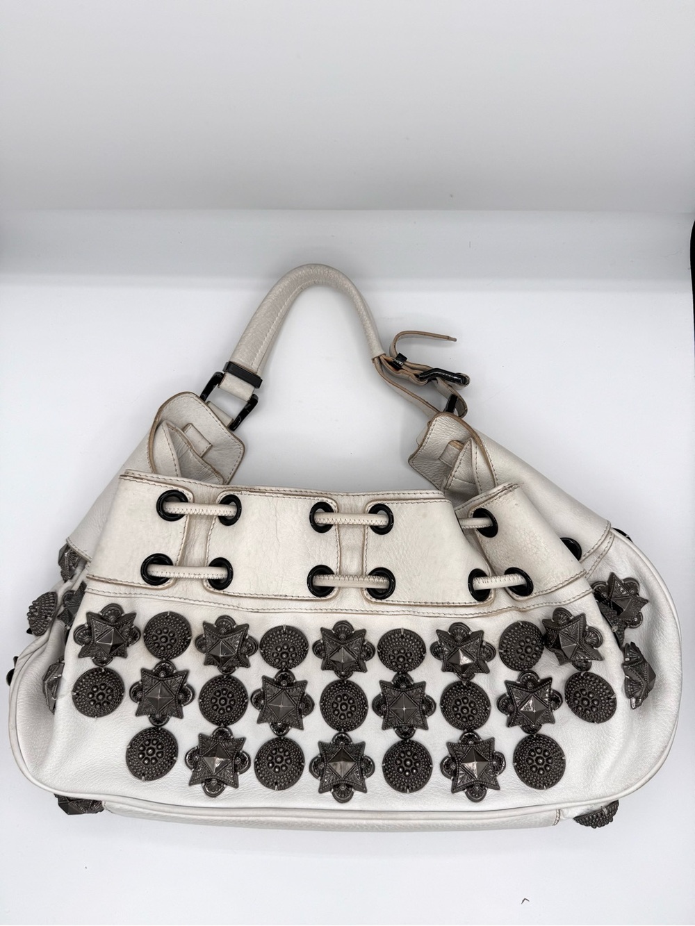 Burberry White Leather Studded Warrior Bag - Picture 9 of 14